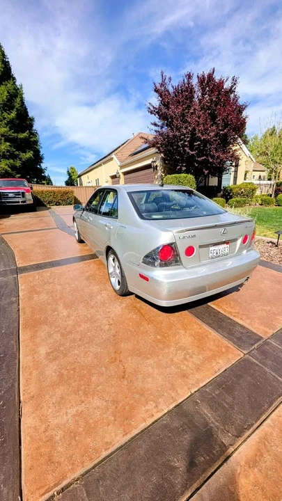 2004 Lexus IS 1st Gen - Image 2 of 6
