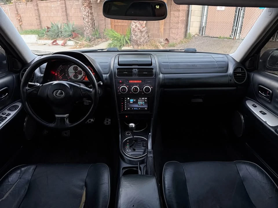 2004 Lexus IS 1st Gen - Image 17 of 20
