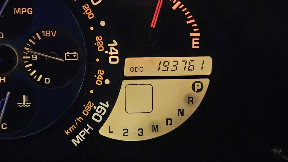 2004 Lexus IS 1st Gen - Image 8 of 11