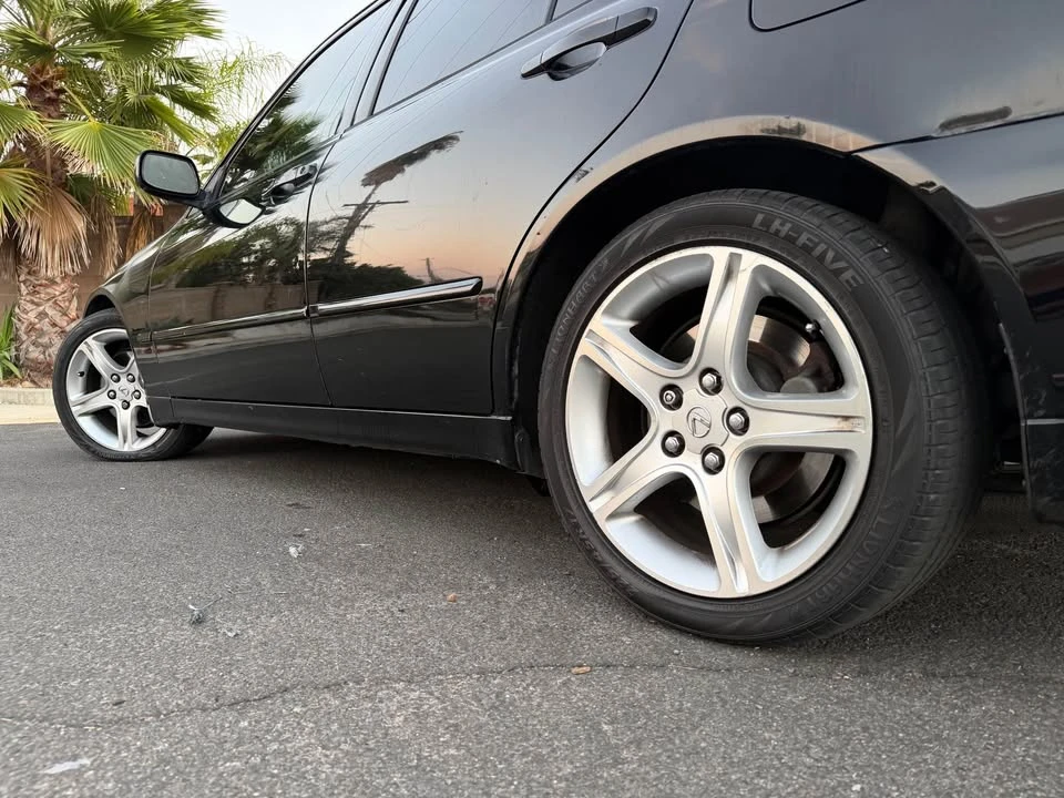 2004 Lexus IS 1st Gen - Image 19 of 20