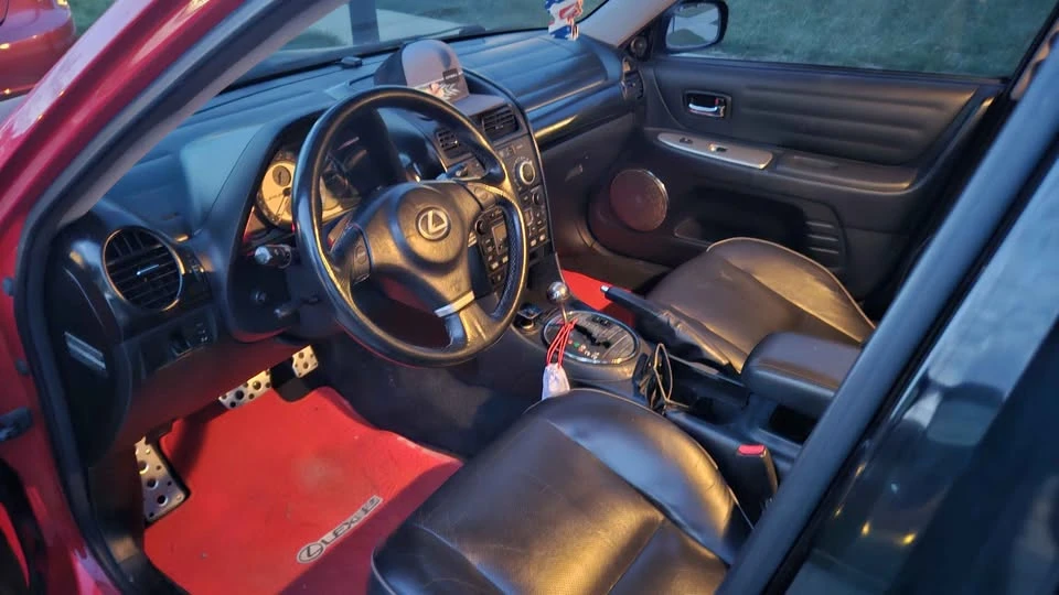 2004 Lexus IS 1st Gen - Image 6 of 11