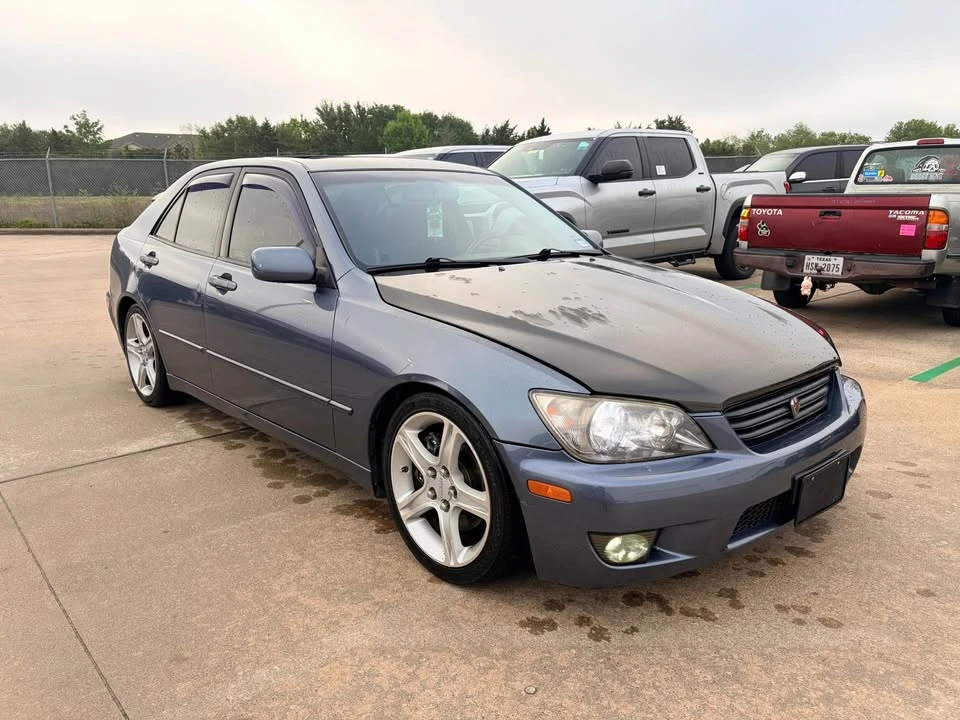 2004 Lexus IS 1st Gen - Image 13 of 20