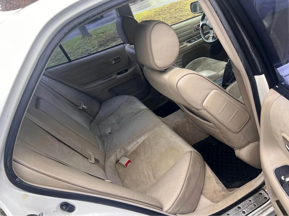 2004 Lexus IS 1st Gen - Image 8 of 10