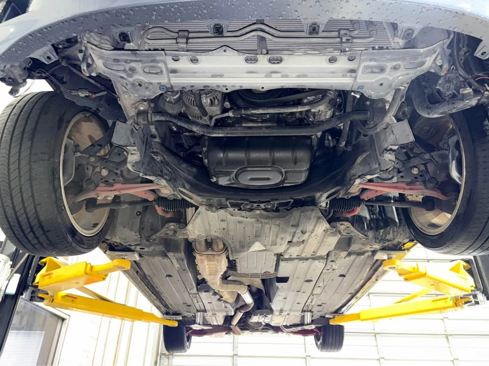 2004 Lexus IS 1st Gen - Image 17 of 20