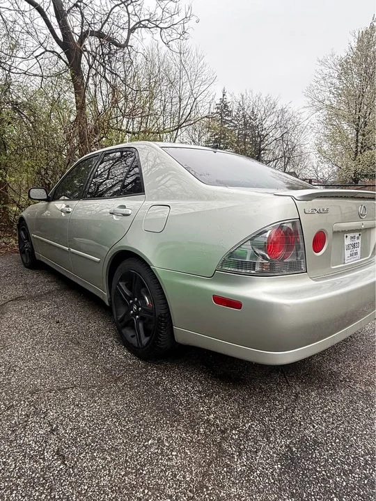 2004 Lexus IS 1st Gen - Image 7 of 8