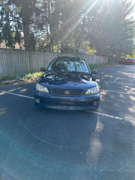 2004 Lexus IS 1st Gen - Image 2 of 10
