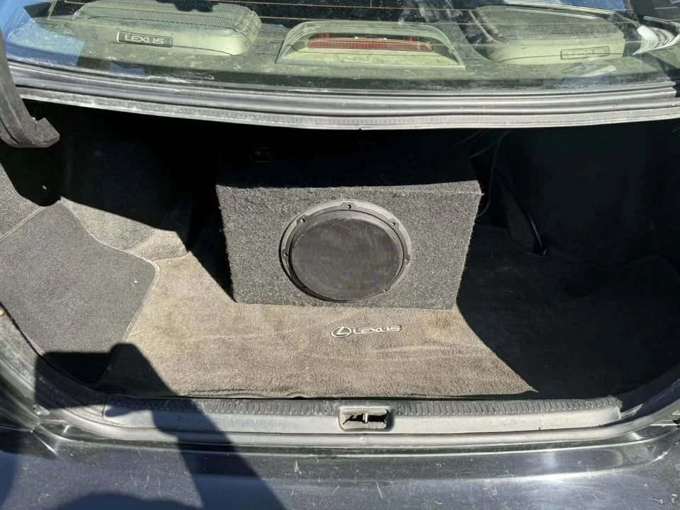 2004 Lexus IS 1st Gen - Image 12 of 16