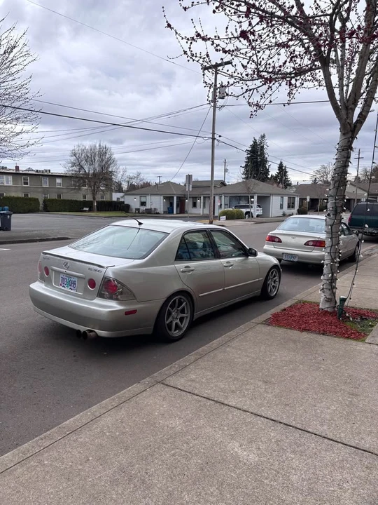 2004 Lexus IS 1st Gen - Image 2 of 8