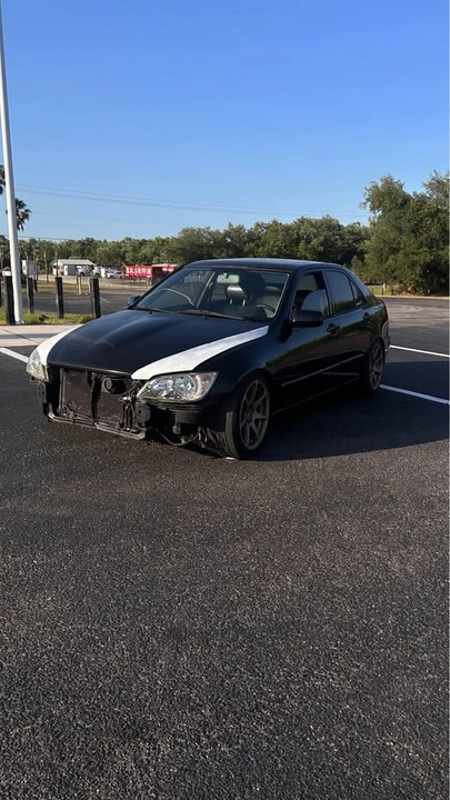 2004 Lexus IS 1st Gen - Image 2 of 10