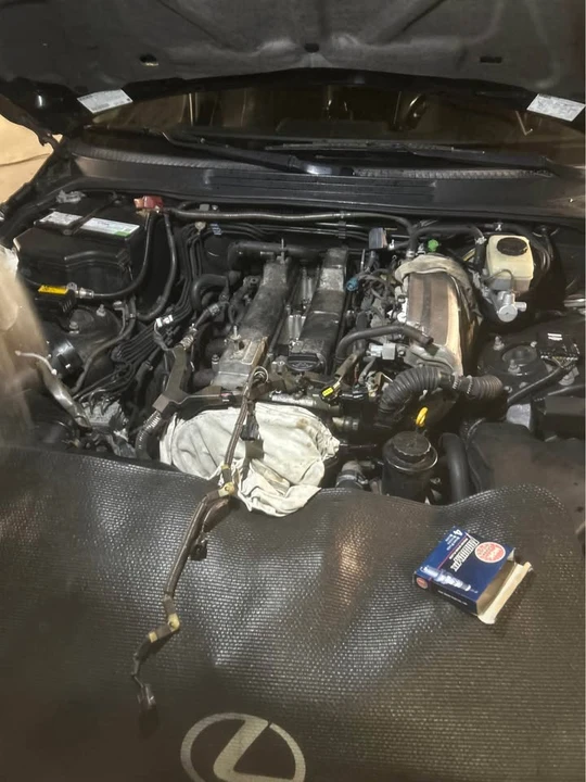 2004 Lexus IS 1st Gen - Image 6 of 12