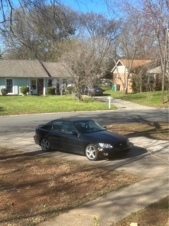 2004 Lexus IS 1st Gen - Image 5 of 12