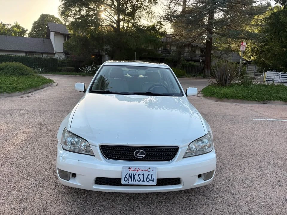 2004 Lexus IS 1st Gen - Image 8 of 19