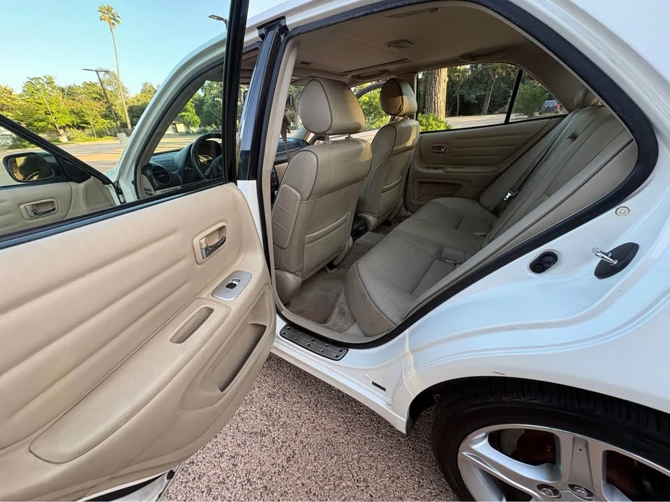 2004 Lexus IS 1st Gen - Image 17 of 19