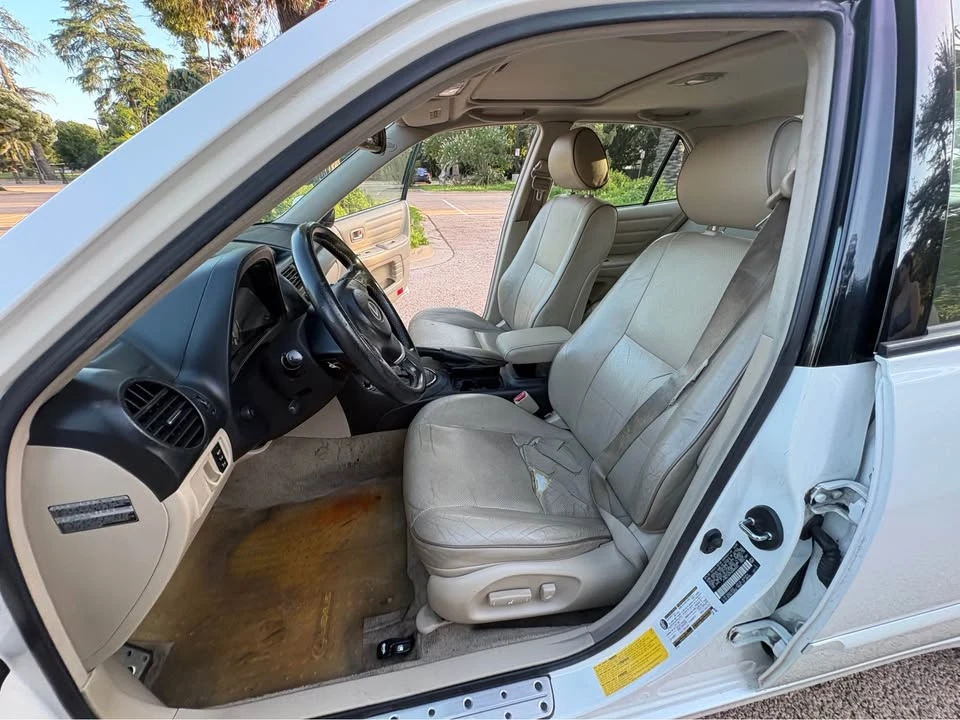2004 Lexus IS 1st Gen - Image 18 of 19