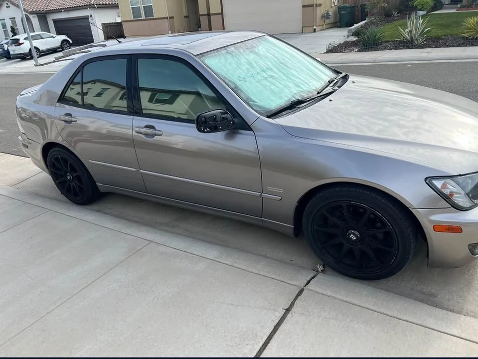 2004 Lexus IS 1st Gen - Image 3 of 9