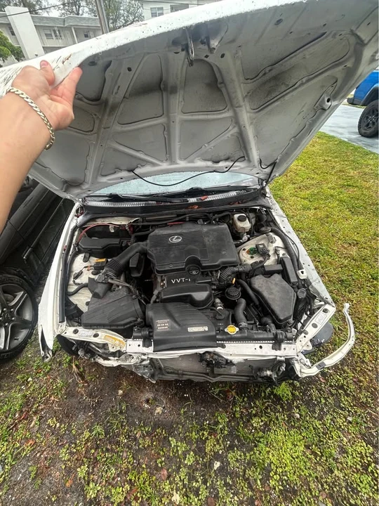 2004 Lexus IS 1st Gen - Image 6 of 11