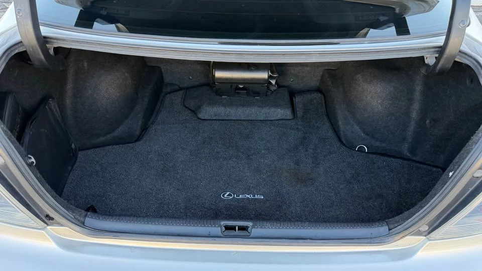 2004 Lexus IS 1st Gen - Image 19 of 19