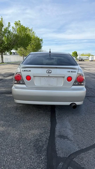 2004 Lexus IS 1st Gen - Image 6 of 19