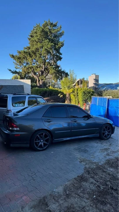 2004 Lexus IS 1st Gen - Image 3 of 9