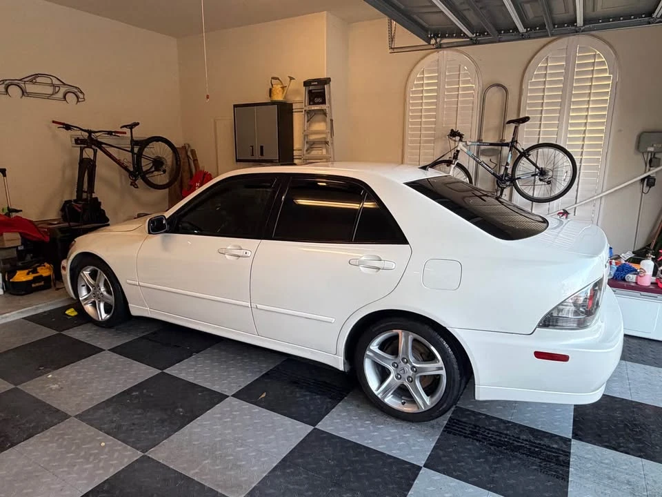 2004 Lexus IS 1st Gen - Image 2 of 13