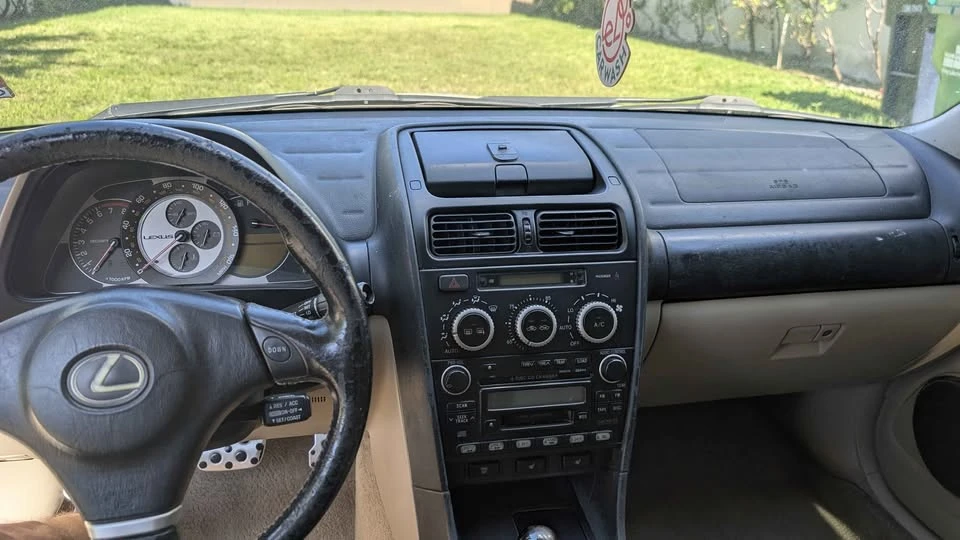 2004 Lexus IS 1st Gen - Image 7 of 11