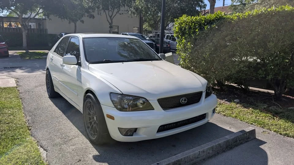 2004 Lexus IS 1st Gen - Image 3 of 11