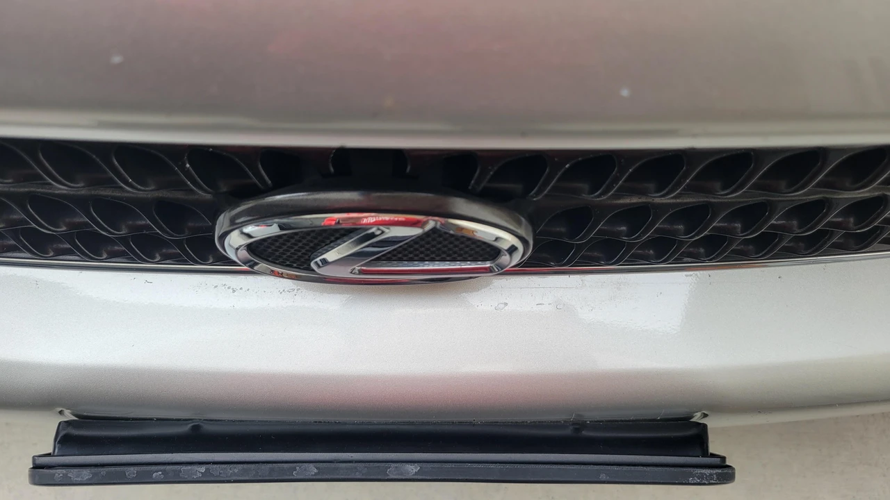 2004 Lexus IS 1st Gen - Image 12 of 17