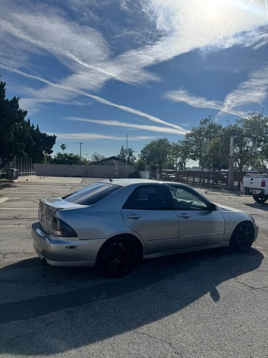2004 Lexus IS 1st Gen - Image 3 of 10