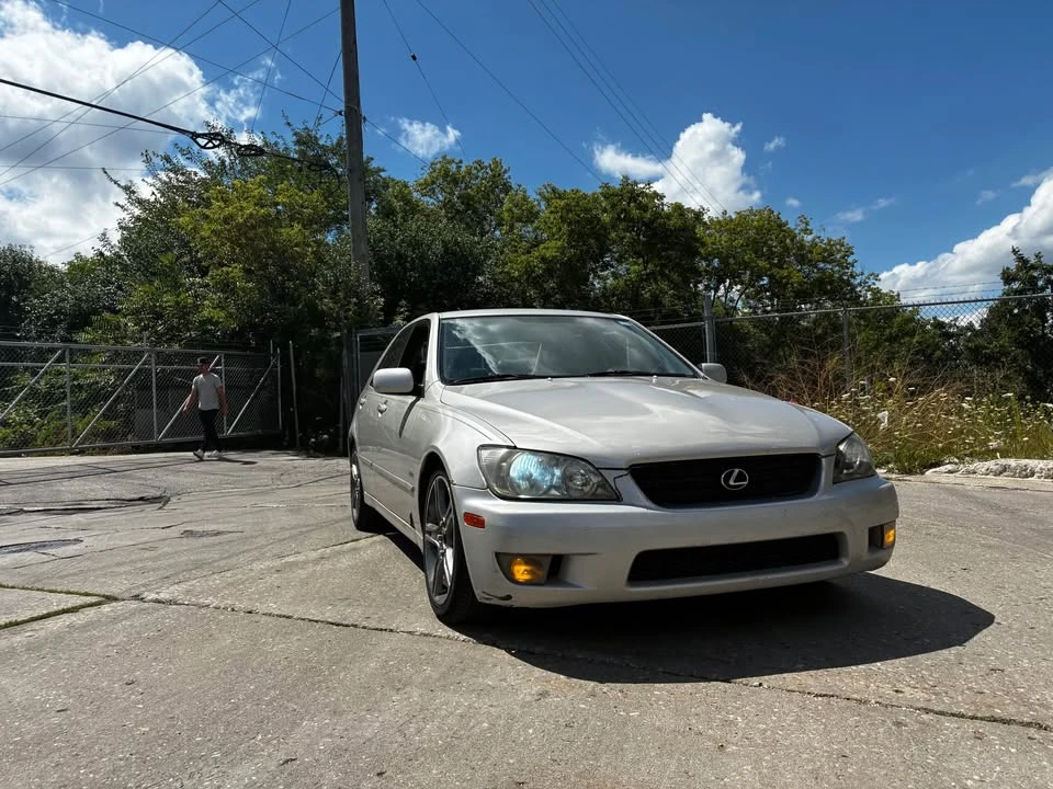 2004 Lexus IS 1st Gen - Image 6 of 13