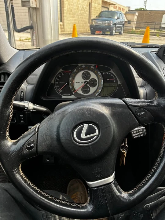 2004 Lexus IS 1st Gen - Image 13 of 13