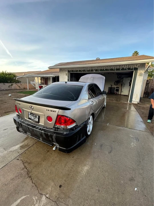 2004 Lexus IS 1st Gen - Image 7 of 16