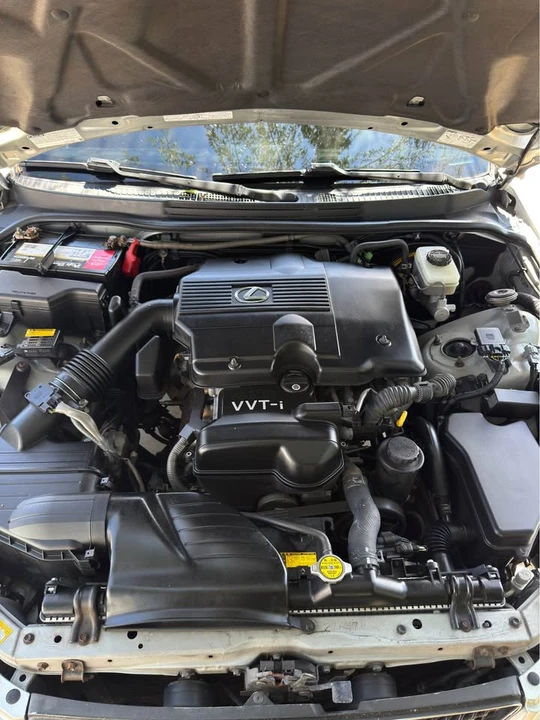 2004 Lexus IS 1st Gen - Image 4 of 11