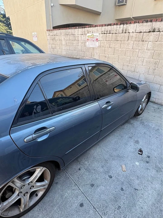 2004 Lexus IS 1st Gen - Image 6 of 9
