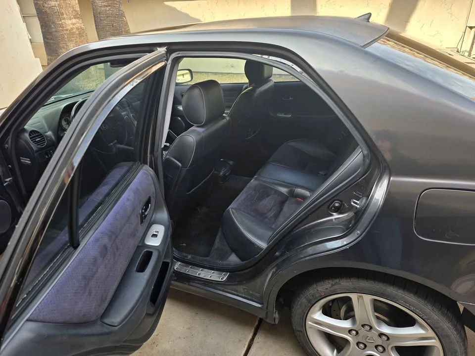2004 Lexus IS 1st Gen - Image 9 of 19