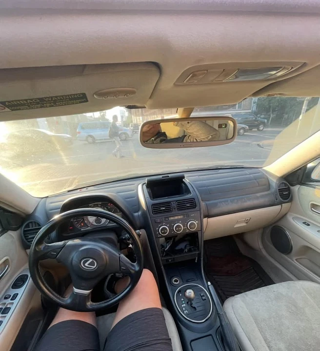 2004 Lexus IS 1st Gen - Image 2 of 10
