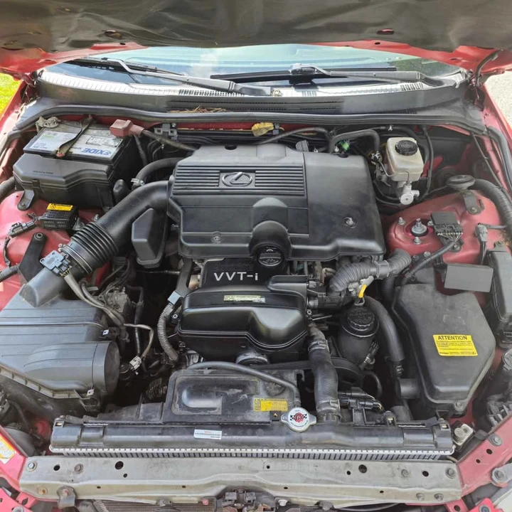 2004 Lexus IS 1st Gen - Image 9 of 11