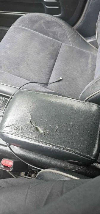 2004 Lexus IS 1st Gen - Image 8 of 11