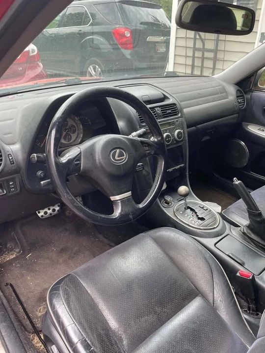 2004 Lexus IS 1st Gen - Image 6 of 11