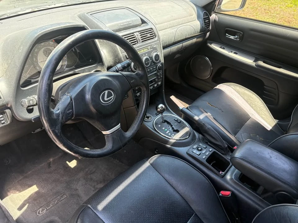 2004 Lexus IS 1st Gen - Image 7 of 12