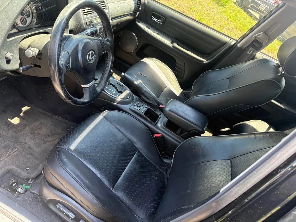 2004 Lexus IS 1st Gen - Image 6 of 12