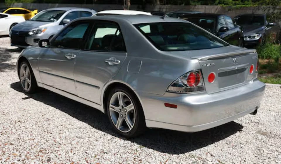 2004 Lexus IS 1st Gen - Image 4 of 6