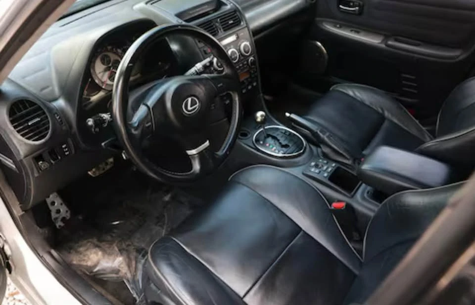 2004 Lexus IS 1st Gen - Image 3 of 6