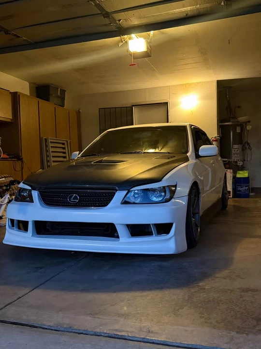2004 Lexus IS 1st Gen - Image 3 of 4