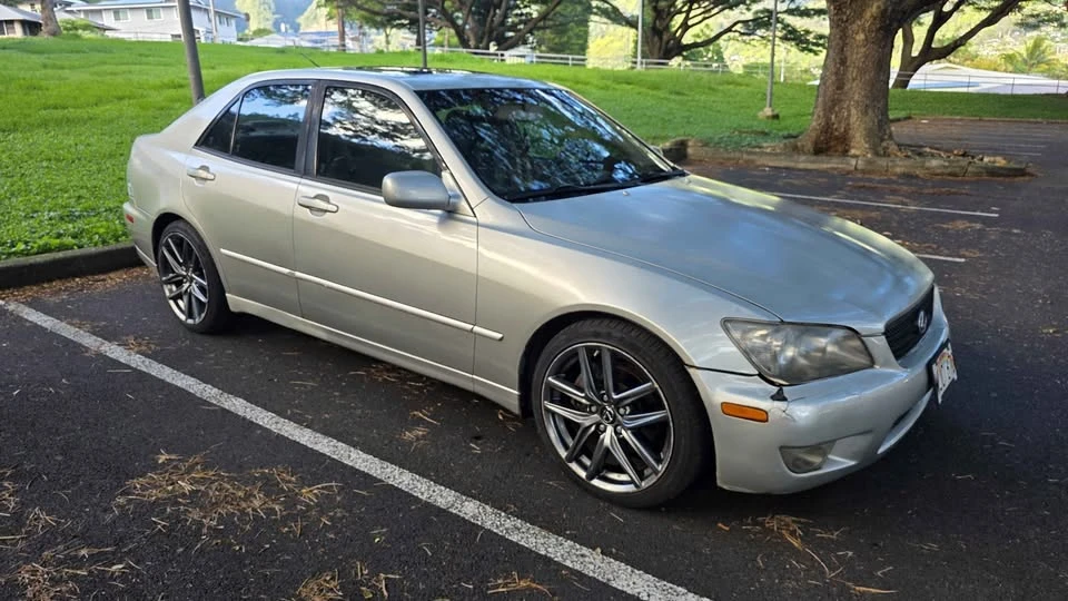 2004 Lexus IS 1st Gen - Image 3 of 13