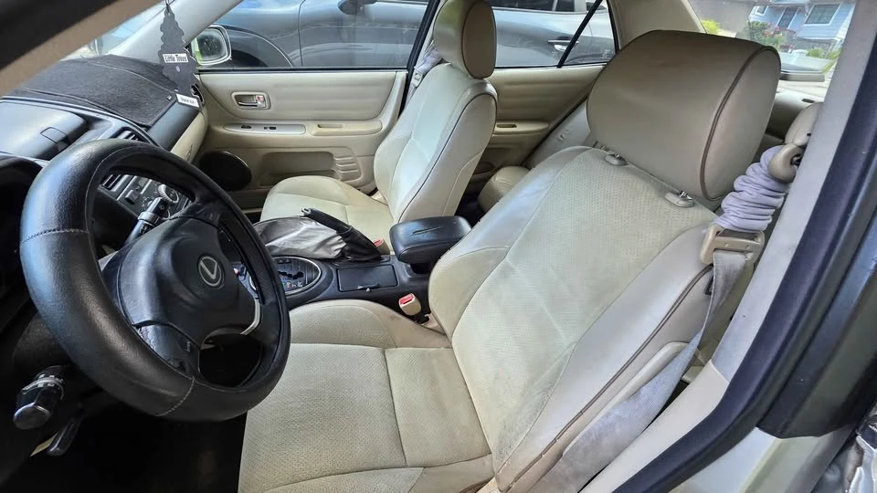 2004 Lexus IS 1st Gen - Image 12 of 13