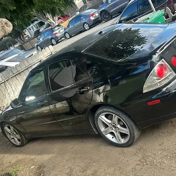 2004 Lexus IS 300 Sedan 4D