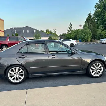2004 Lexus IS 300 Sedan 4D