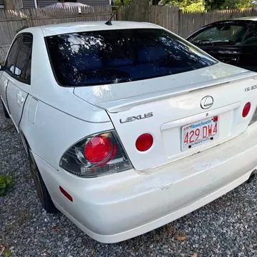 2004 Lexus IS 300 Sedan 4D