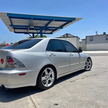 2004 Lexus IS 300 Sedan 4D