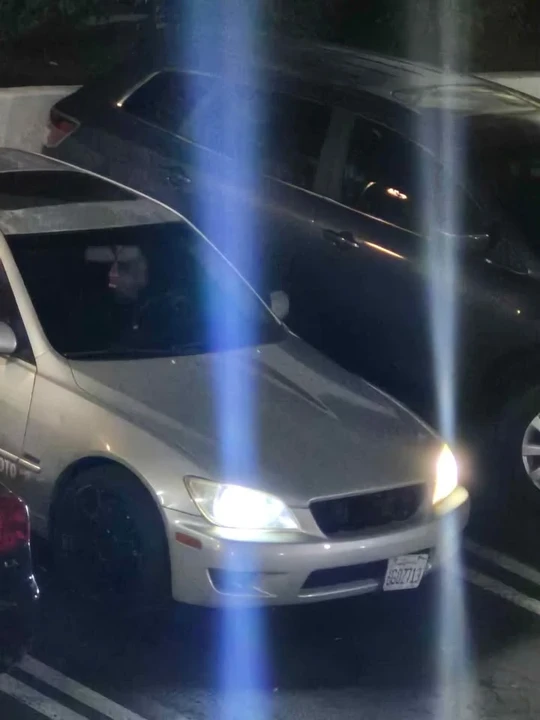 2004 Lexus IS 1st Gen - Image 8 of 9